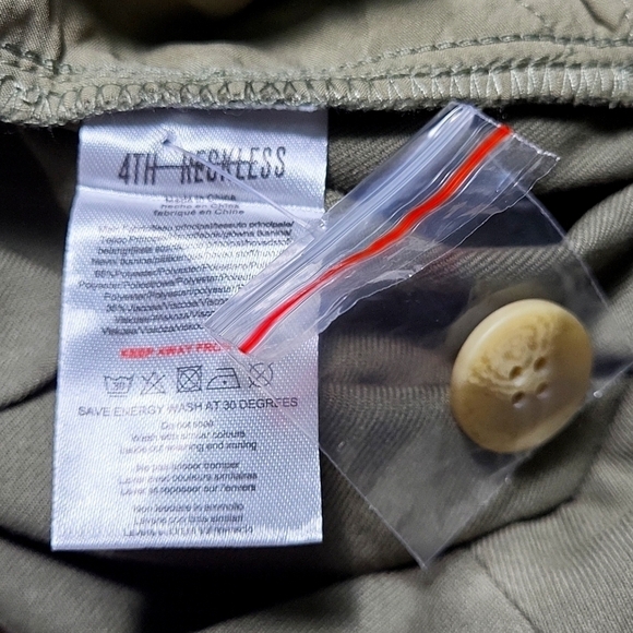 4th + Reckless Nile Button Detail Wide Leg Trouser - Picture 7 of 7